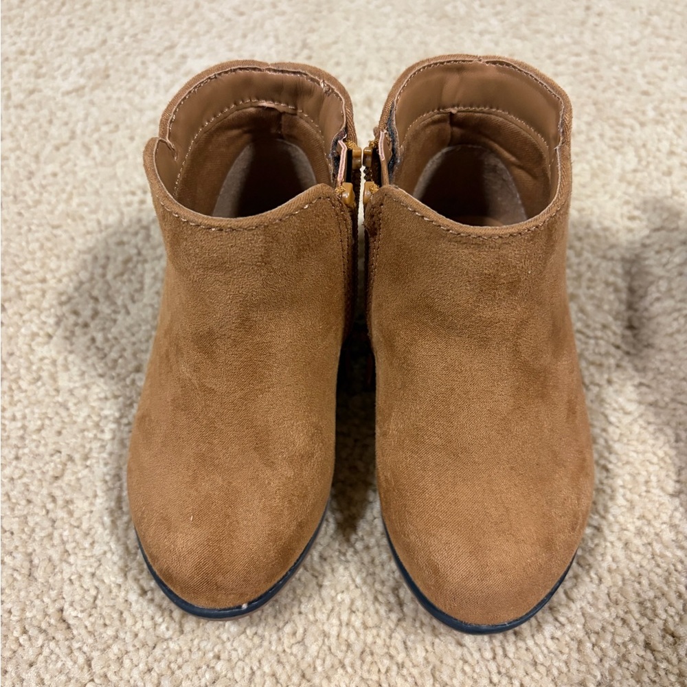 Toddler Shoes - Picture 2 of 10